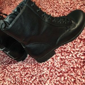 Kendall and Kylie boots. Worn once